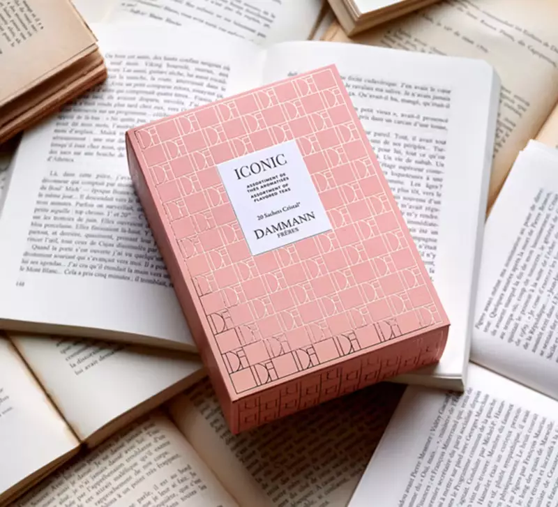 Iconic gift set.JPG image