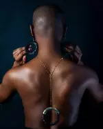 O'MELO  Long necklace  Black & Gold image