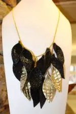 O'FLO Petals Necklace Black edited image